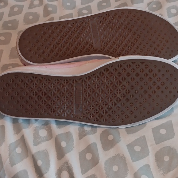 Puma Women's 9.5 Pink White Loafers Slip On's  Flats - Picture 8 of 10